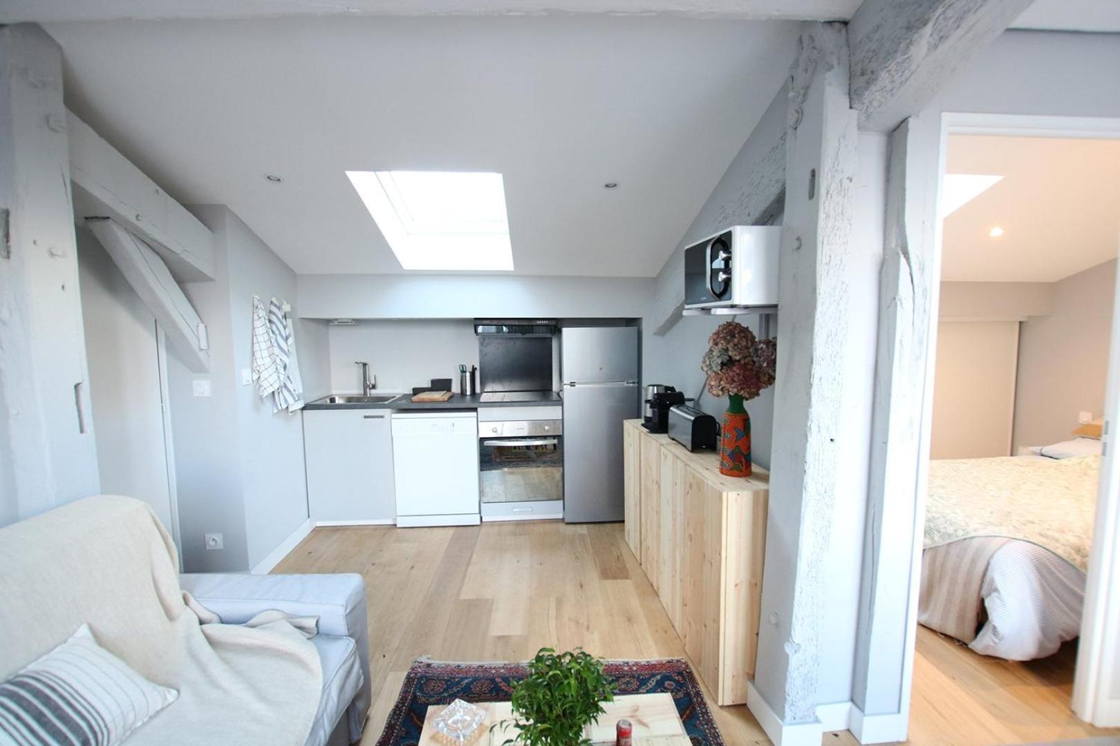 Guestready - Sunny Attic Apt Near Grand Theatre Bordeaux Exterior photo